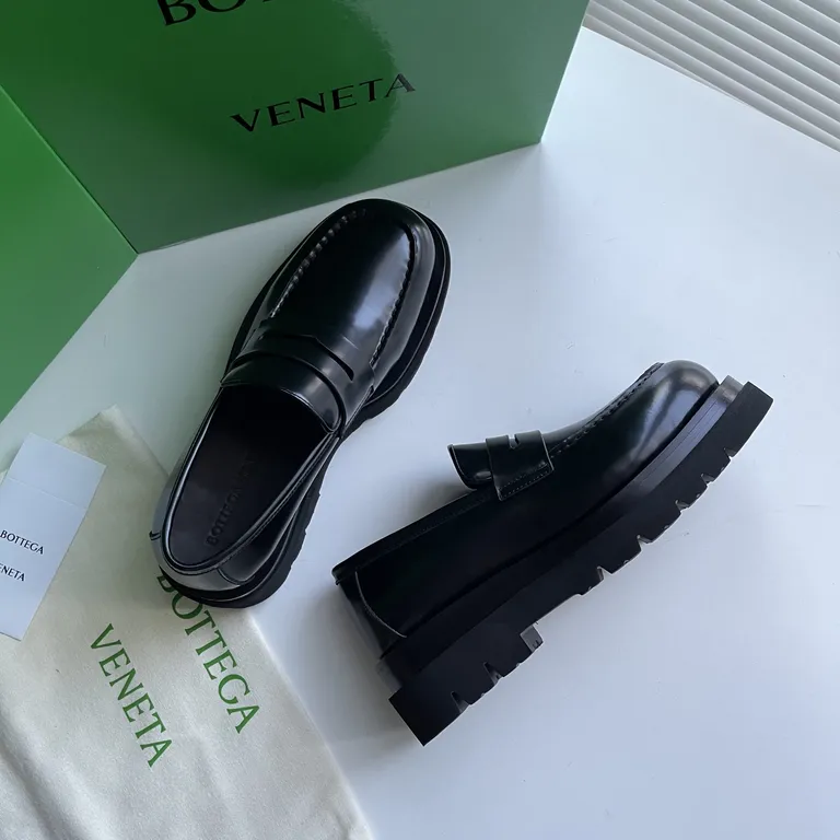 Bottega Veneta Shoe 